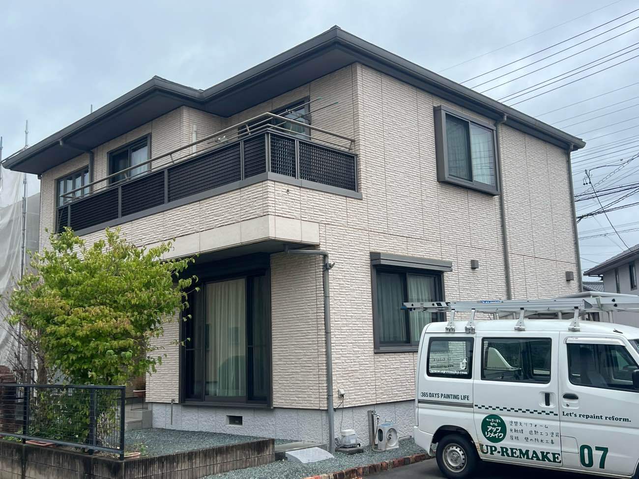 外壁塗装工事を行う前の戸建て住宅の外観