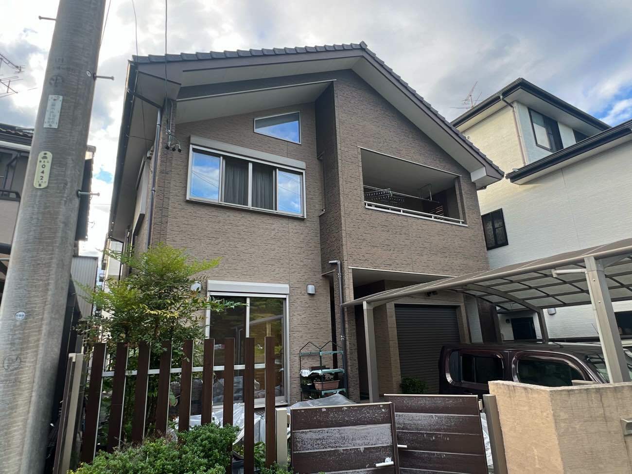 外壁塗装工事を行う前の戸建て住宅の外観