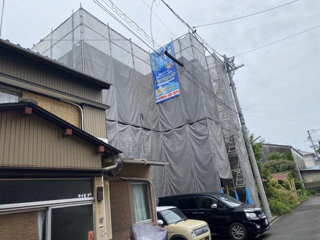 足場の施工状況
