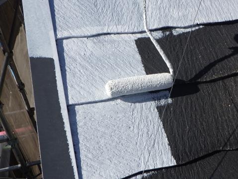 屋根の下塗り