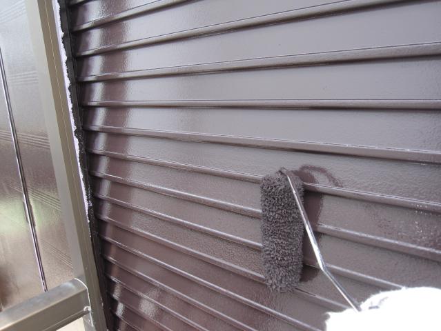 戸袋の2回目の上塗り