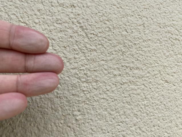 チョーキングが見られた施工前の外壁
