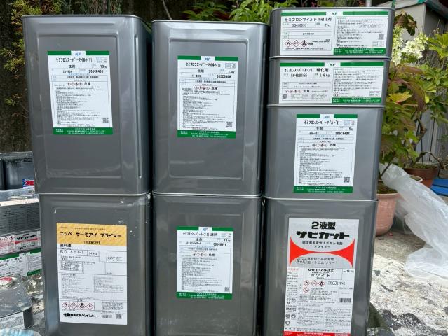 屋根などの施工に使用した塗料
