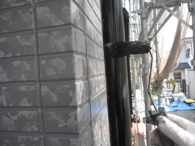 樋の2回目の上塗り