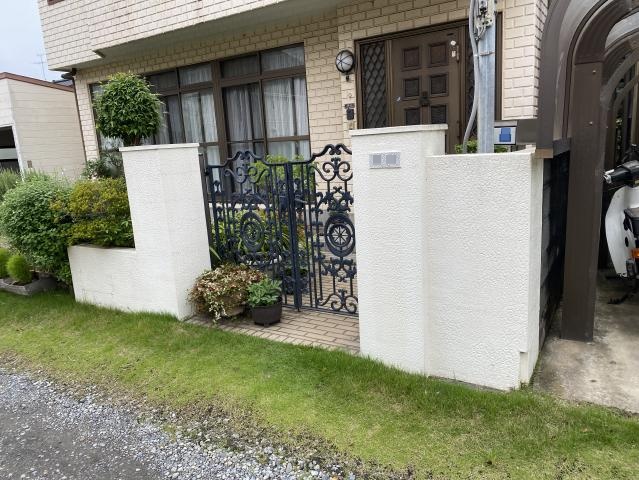施工前の塀