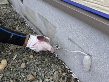 基礎の1回目の上塗り