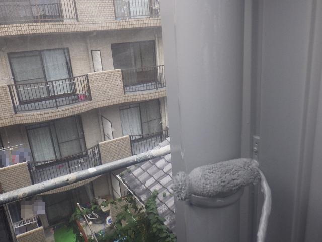 樋の2回目の上塗り
