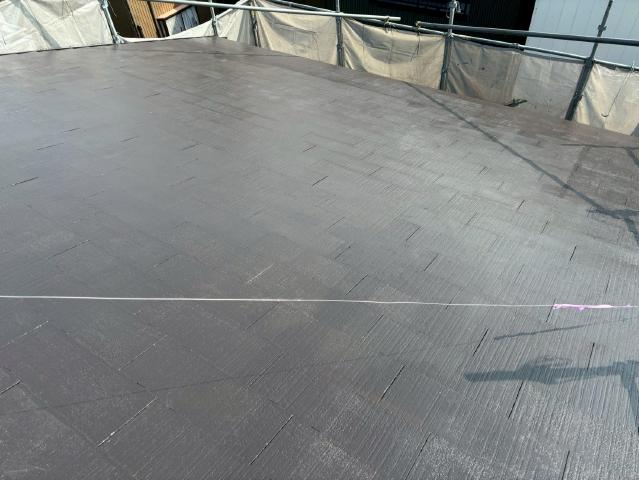 屋根の2回目の上塗り