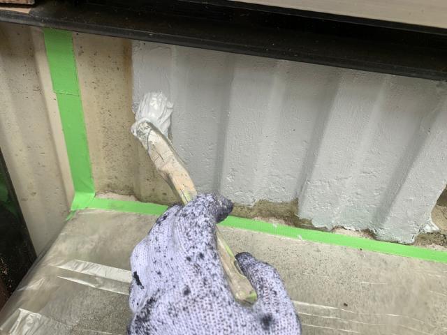 基礎の1回目の上塗り