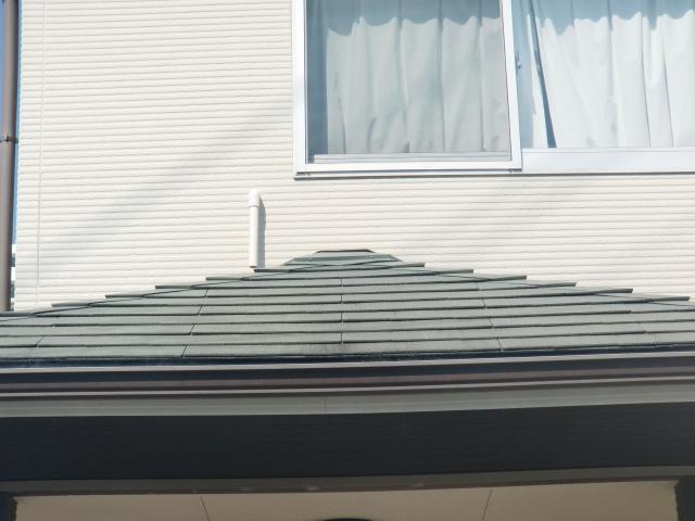 色あせが見られた施工前の下屋根