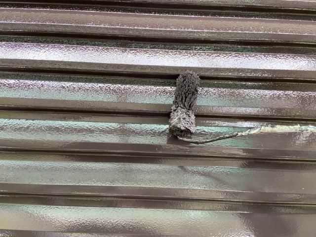 雨戸の2回目の上塗り