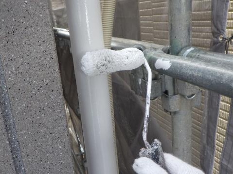 樋の2回目の上塗り