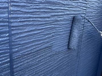 外壁のメイン部分の2回目の上塗り
