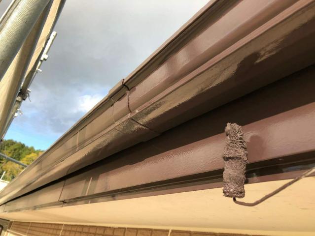 破風の1回目の上塗り