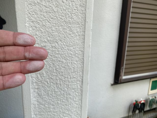 チョーキングが見られた施工前の外壁
