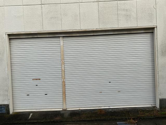 錆が見られた施工前のシャッター