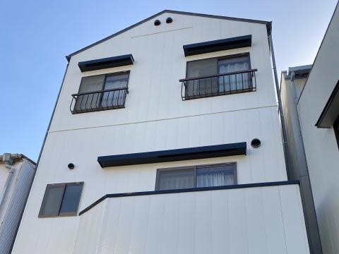 施工後の建物裏側の外観