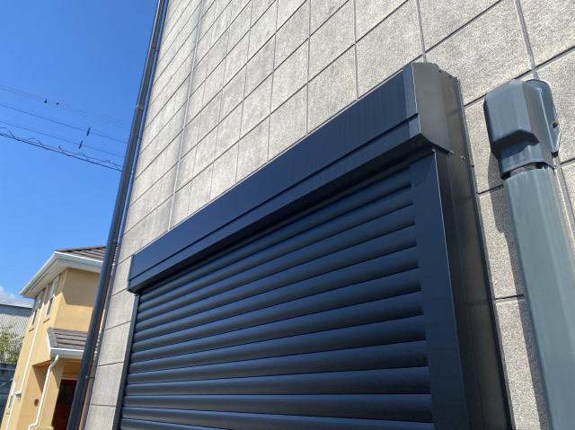 施工前のシャッターボックス