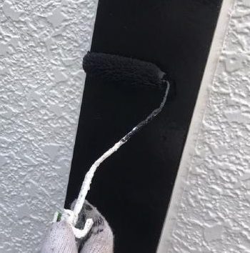 枠の2回目の塗装
