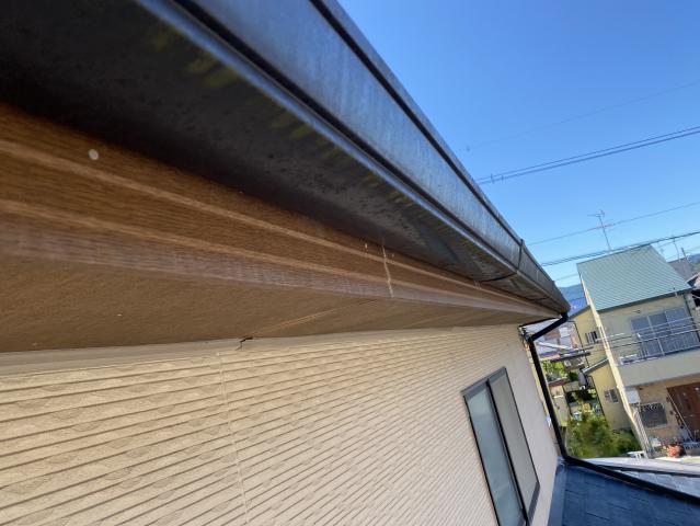 施工前の破風・軒樋