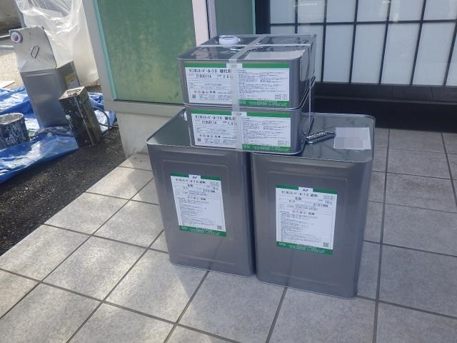 屋根に使用したセミフロンスーパールーフⅡ遮熱