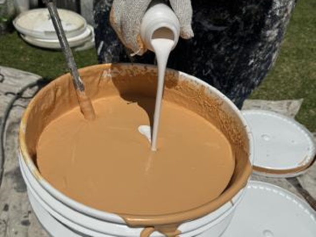 塗料への防カビ剤の添加