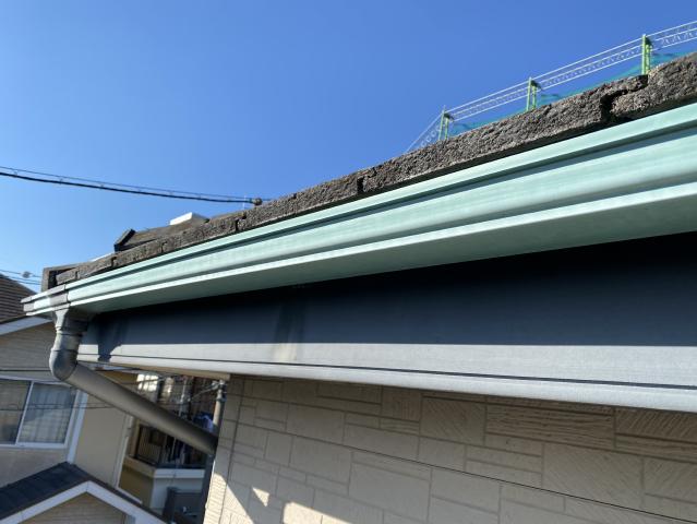 施工前の破風・軒樋
