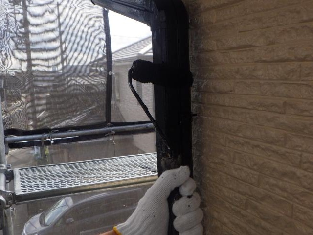 樋の2回目の上塗り