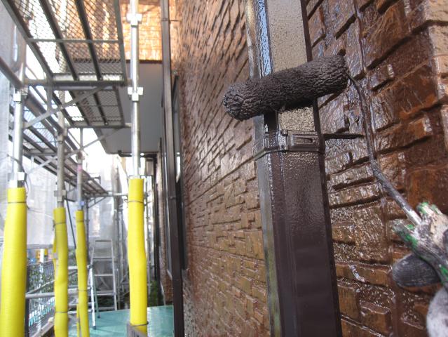 樋の2回目の上塗り