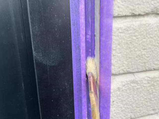 シーリングへのプライマー塗布