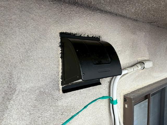 フードの下塗り