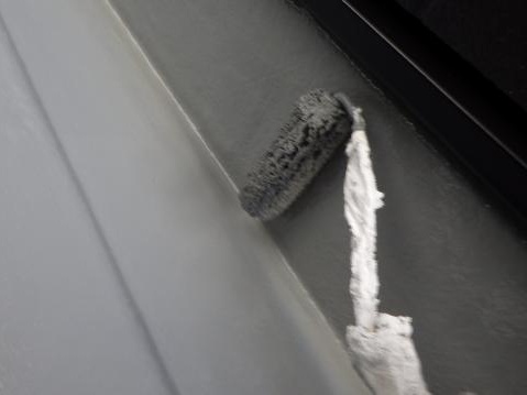 ベランダの2回目の上塗り