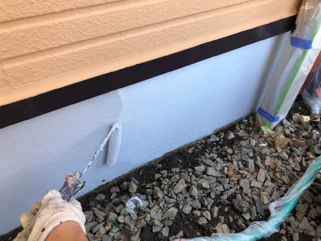 基礎の2回目の上塗り
