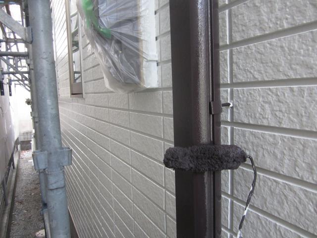 樋の2回目の上塗り
