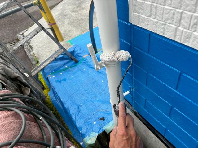 樋の2回目の上塗り