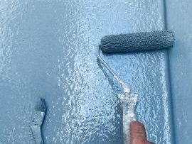 ベランダの2回目の上塗り