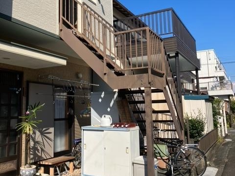 色あせと一部の錆が見られた施工前の状態