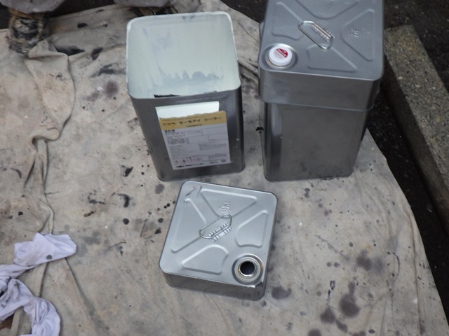 使用後の屋根塗装用の塗料